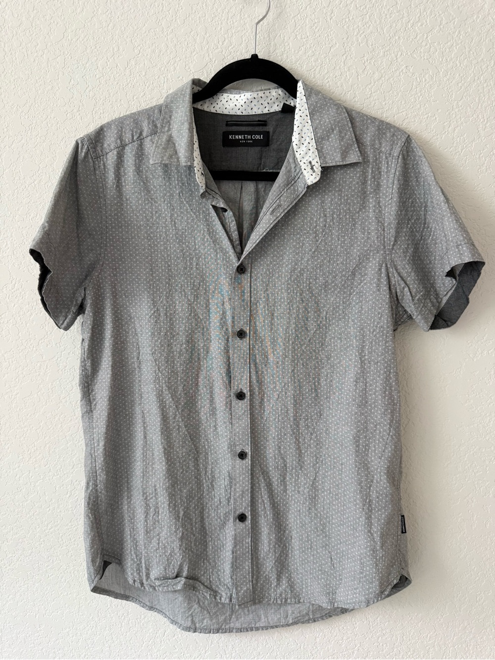 Kenneth Cole Light Gray Short-Sleeve Button-Down Shirt